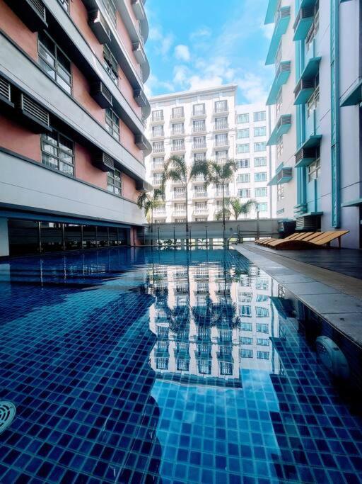 House Of B&Y At 101 Newport Across Naia T3 Appartement Manilla Buitenkant foto